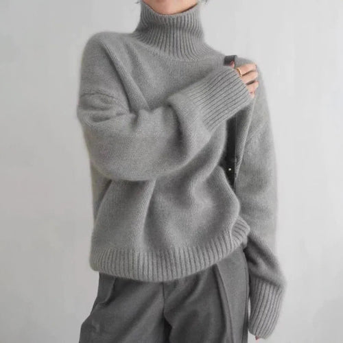 Emilia | Classic Knit Pullover - Melvida Montréal